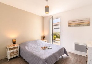 Apartment Les Patios de Flore-1 by Interhome