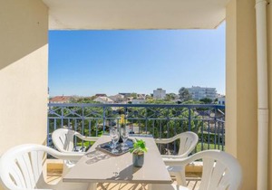 Apartment Parc de Pontaillac-3 by Interhome