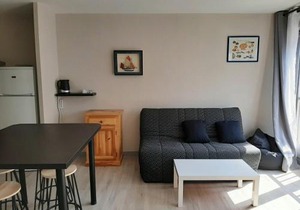 Appartement Confortable en Plein Centre de Saint-Jean-de-Luz, à Deux Pas de la Plage et des Commerces - FR-1-239-586