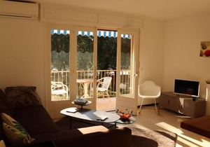 Appartement T2 climatisé avec balcon, WiFi et parking près du centre de Cavalaire-sur-Mer - FR-1-100-180