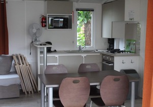 Association of 2 mobils homes - 5 to 8 bedrooms - 10 to 16 people