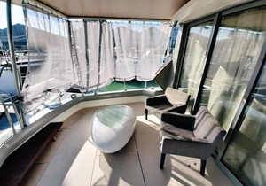 Bateau le New York, un logement sur le port de Bordeaux