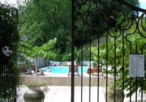Beautiful typical Basque apartment in residence with swimming pool