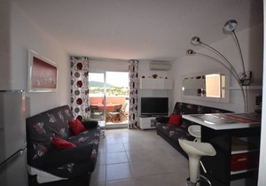 BEAUTIFUL STUDIO AIR CONDITIONING CABIN ideal for 1 couple and 3 children.