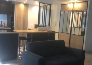 Bel appartement prêt de la cité du vin + parking