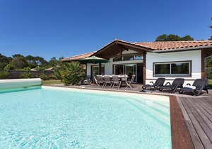 Belle villa avec piscine privée | Près de la plage