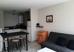 Central Apartment in Saint-Jean-de-Luz: Comfort, Ocean Access, and Modern Amenities