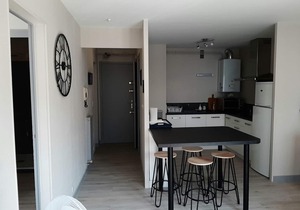 Central Apartment in Saint-Jean-de-Luz: Comfort, Ocean Access, and Modern Amenities