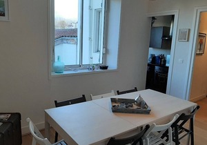 Central Apartment in Hendaye – Bright, Cozy, Near Shops, 2 Bedrooms, Free WiFi