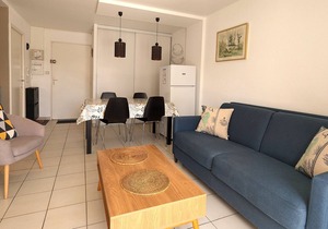 Central Arcachon - Beautiful 1BR with Loggia and Secured Parking