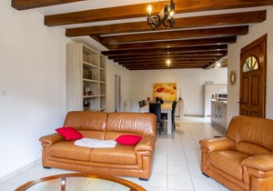 Charming 3-Bed Home with Modern Comforts in the Heart of Périgord Noir
