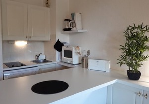 Charming studio 700 m from the center and close to the beach