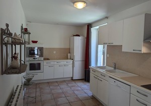 Charming Vineyard Cottage with Pool, Garden & Modern Amenities in Saint-Cybardeaux