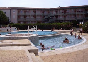 Châtelaillon-Plage: Sea view apartment for 2 with pool