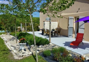 Chic Apartment in Segonzac with Swimming Pool