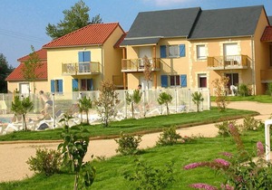 Colorful home in a castle-rich setting in Périgord