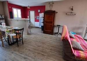 Cozy 3-Bed Home Near St Roch Thermal Baths, Fully Equipped, Sleeps 9