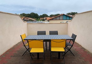 Cozy Apartment Near Beach with Terraces, Sleeps 5, Parking Included - Biscarrosse Plage