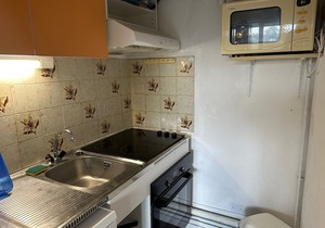Cozy Apartment in Seignosse, 300m from Ocean, with Balcony and Private Garage