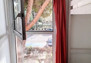 Cozy T2, 100m from La Favière Beach, Sleeps 3, Bormes-les-Mimosas