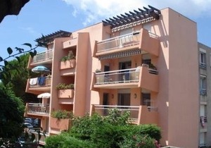 Cozy T2, 100m from La Favière Beach, Sleeps 3, Bormes-les-Mimosas