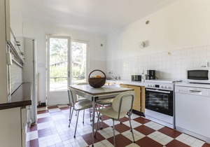 Detached single-storey house close to the Estagnots beach in Seignosse, where.