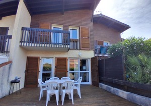 Duplex Villa with Pool Near Seignosse Beach and Shops