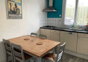 Family apartment with large terrace, 100 m from the sea