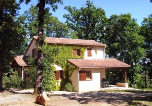 Family-friendly Holiday Resort * swimming pool, spa, tennis, games, bar, etc.