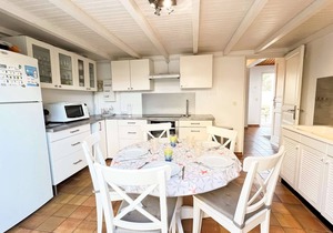Family house located near the beach