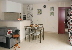 Gîte with swimming pool and park garden