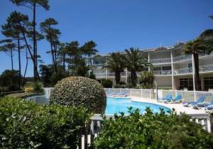 Golf Residence - 3 Room House 8 People