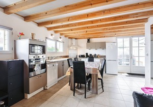 Holiday Home "Maison Boyardville Piscine" with Pool & Wi-Fi