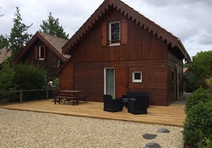Hourtin Port, wooden house at the edge of the water, for 6 people