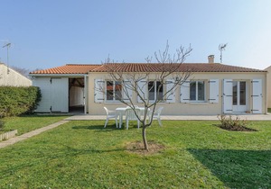 House for 6 with Garden, Wifi and Private Parking