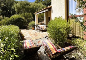 House for 6 people in private domain with collective swimming pool