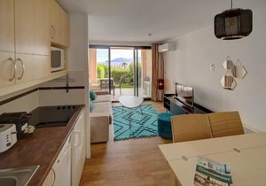 IMMOGROOM - 2 Rooms - Renovated - Pool - Air conditioning - Parking -