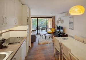 IMMOGROOM - 3 Rooms - Renovated - Pool - Air conditioning - Parking - Wifi