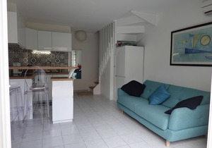La Londes les Maures, air-conditioned Mazet 7mn walk from Miramar beach