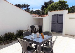 La Palmyre - TREMIERES -TERRACED VILLA - CLOSE TO BEACH and CENTER