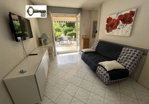 LARGE 2 ROOMS ON THE GROUND FLOOR