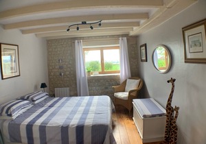 Large 3* cottage for 10 with large shared pool and fantastic views