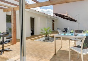 Les Patios de Flore by Interhome