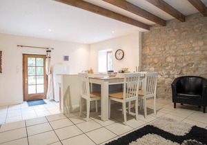 Lovely home in Nanclars with kitchen