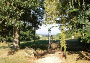 Luxury gite for adult couples, peaceful, open views, large swimming pool