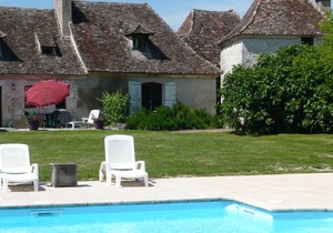 Luxury gite for adult couples, peaceful, open views, large swimming pool