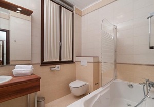 Luxury Rooms Near the Beach 1