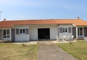 Maison 2* à La Brée-les-Bains - 4 pers - Jardin, terrasse, barbecue, proche plage et commerces - FR-1-246A-93
