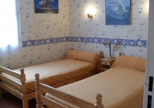 Maison de plain-pied avec jardin clos, proche de la plage et des commerces - FR-1-494-58