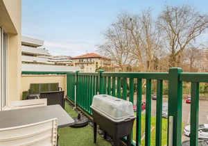Modern Apartment Near Shops, 5 mins from Bayonne, 10 mins from Anglet Beaches